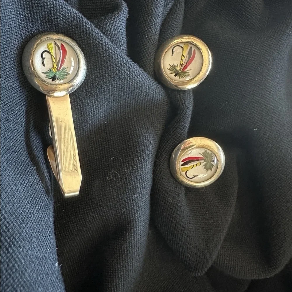 Vintage fly fishing Silver and Multicolor Cufflink and tie clip set